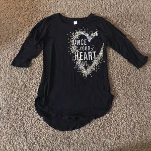 Black 3/4 sleeve shirt with sequin detail.